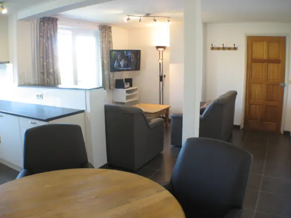 Vakantie appartement goede ree boven hennequinlaan 9a cadzand eettafel