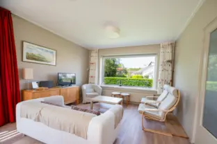 Windhorst hennequinlaan 17 cadzand bad woonkamer bank
