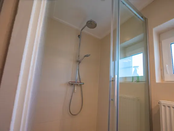 Windhorst hennequinlaan 17 cadzand bad badkamer douche