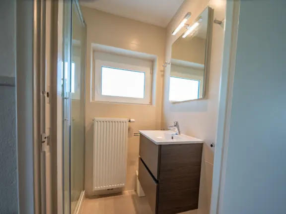 Windhorst hennequinlaan 17 cadzand bad badkamer wastafel