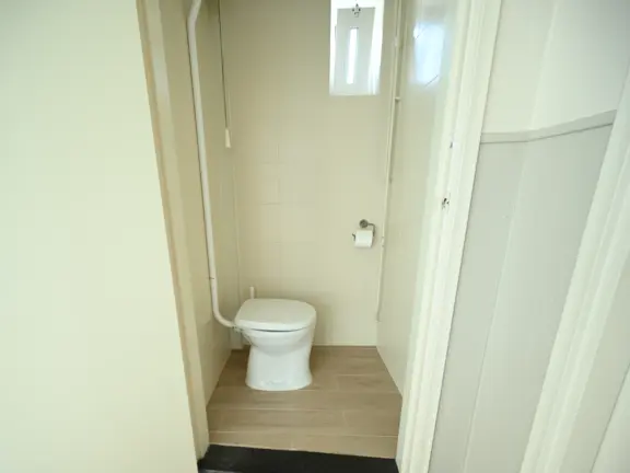Windhorst hennequinlaan 17 cadzand bad toilet