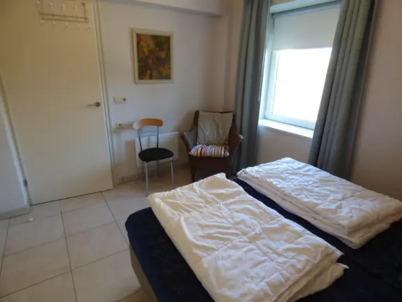 Appartement steemare parterre hennequinlaan 21 cadzand slaapkamer