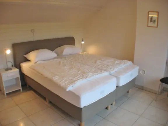 Steemare ferienhaus hennequinlaan 21b cadzand schlafzimmer 1