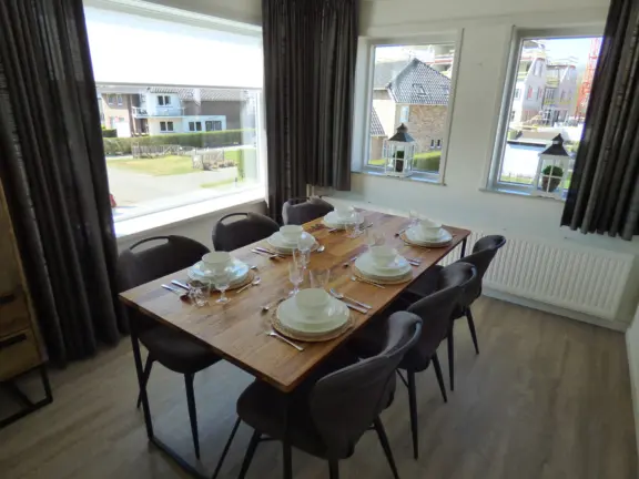 Appartement neptunus cadzand hennequinlaan 23a eethoek raam