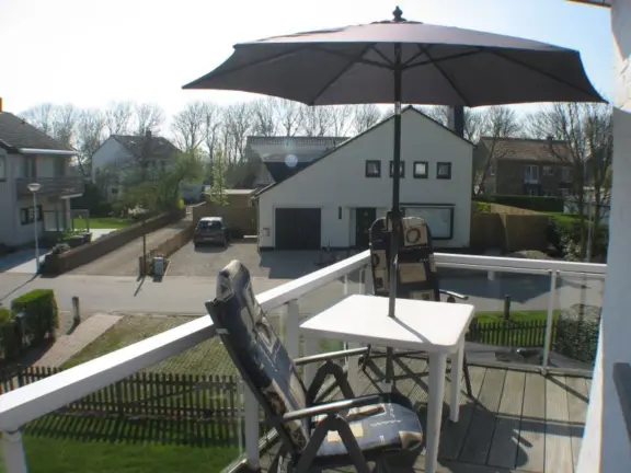 Villa desto hennequinlaan 25a cadzand bad balkon parasol