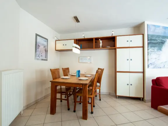 Appartement alledeske hennequinlaan 25b cadzand eethoek