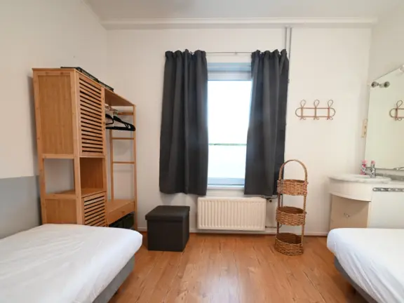 Ferienhaus nachtegalenstraat 11a cadzand schlafzimmer 2 c