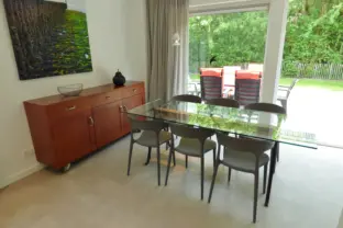 Vakantie bungalow nachtegalenstraat 13 cadzand eethoek dressoir