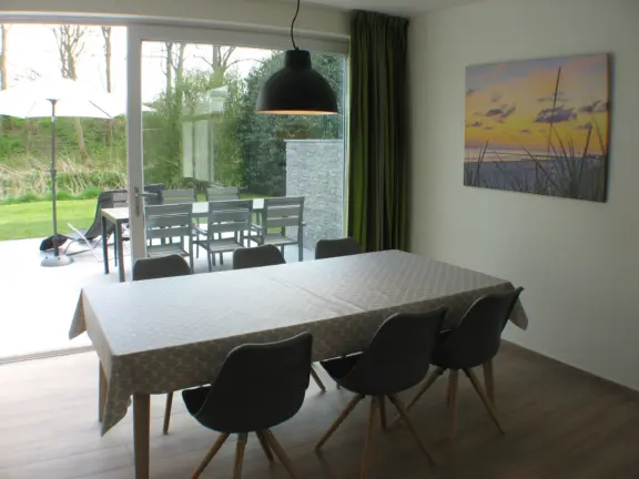 Bungalow nachtegalenstraat 5 cadzand bad eethoek