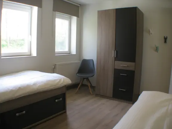 Bungalow nachtegalenstraat 5 cadzand bad slaapkamer 2 kast