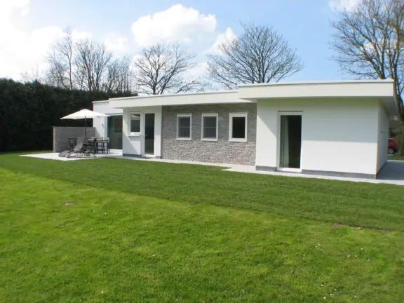 Bungalow nachtegalenstraat 5 cadzand bad tuin