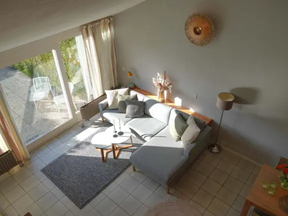 Ferienhaus sleedoornstraat 10 cadzand wohnzimmer 2