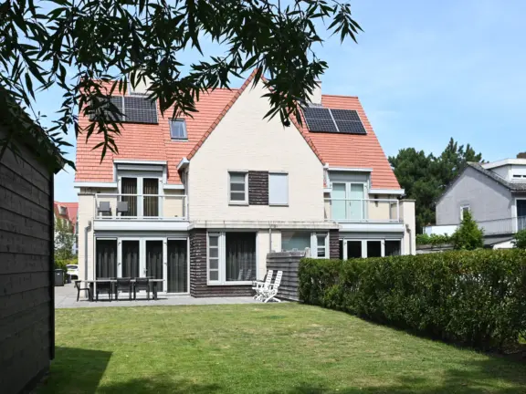 Vakantiehuis villa nausikaa sterntjeslaan 10a cadzand grasveld achtertuin