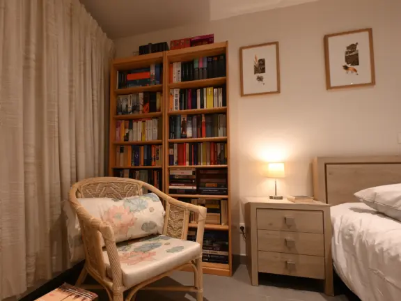 Ferienhaus margret sterntjeslaan 11 cadzand schlafzimmer 1 Bücherschrank