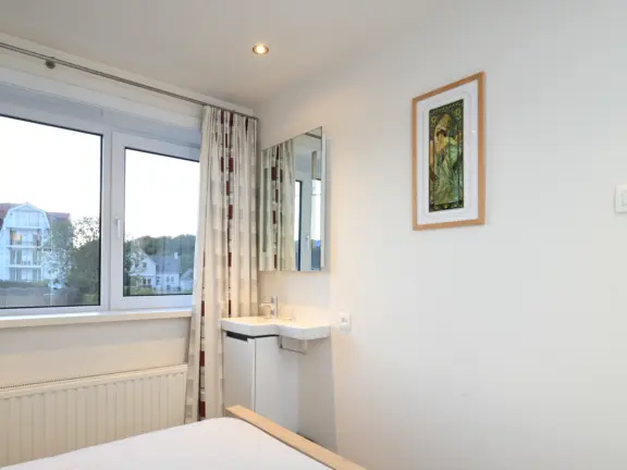 Ferienhaus margret sterntjeslaan 11 cadzand schlafzimmer 3 waschtisch