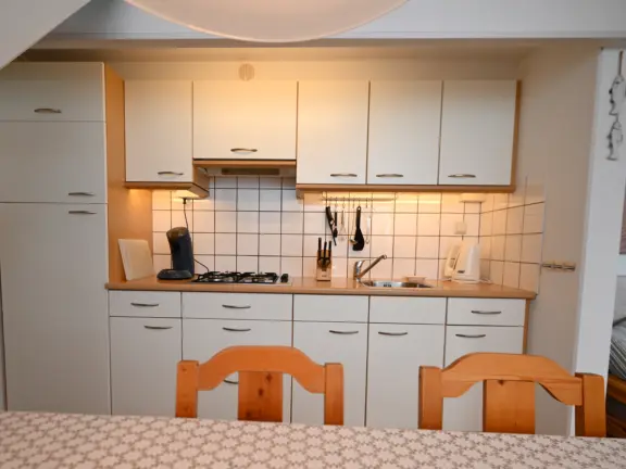 Huisje cadzand sincfal 10 keuken