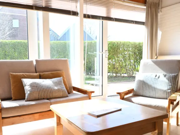 Huisje cadzand sincfal 10 woonkamer zithoek detail