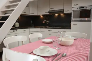 Vakantiehuis cadzand sincfal 13 eettafel