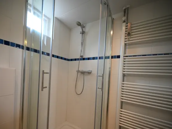 Vakantiehuis cadzand sincfal 13 badkamer douchecabine