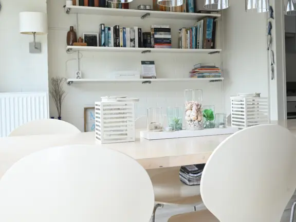 Vakantiehuisje cadzand sincfal 16 eettafel stoelen