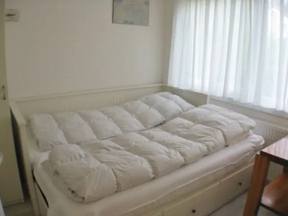 Vakantiehuisje cadzand sincfal 16 slaapkamer beneden uitgeklapt