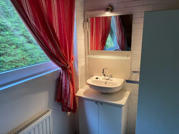 Vakantiehuis sincfal 8 cadzand slaapkamer 2 wastafel