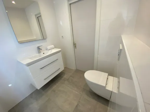 Villa mer spaanse galeien 111 badkamer boven 2