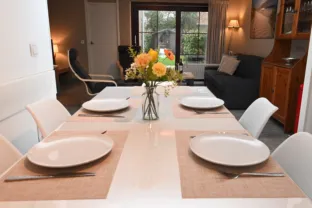 Vakantiehuis spaanse galeien 79 cadzand eettafel 3