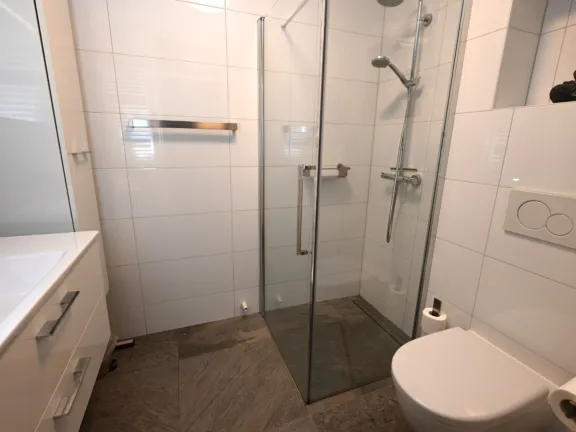 Vakantiehuis spaanse galeien 79 cadzand badkamer beneden