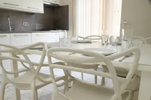 Vakantiehuis spaanse galeien cadzand eettafel detail