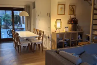 Spaanse galeien 66 vakantiehuisje cadzand eettafel