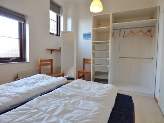 Spaanse galeien 66 vakantiehuisje cadzand slaapkamer 1 kast