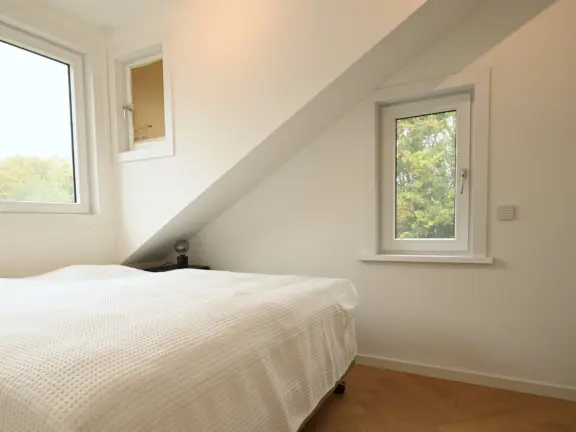 Vakantiehuis spaanse galeien 76 cadzand slaapkamer 1 bed en raam