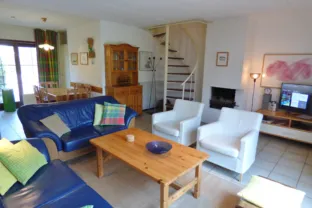 Spaanse galeien 9 cadzand woonkamer stoelen