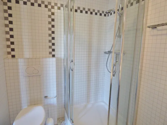 Spaanse galeien 9 cadzand badkamer douche