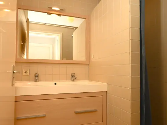 Vrijstaand vakantiehuis grote christoffelstraat 34 cadzand terra nova badkamer dubbele wastafel