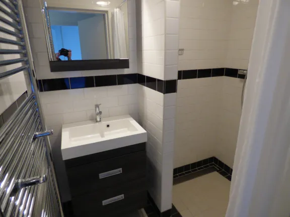 Villa kakelbont grote christoffelstraat 32 cadzand badkamer