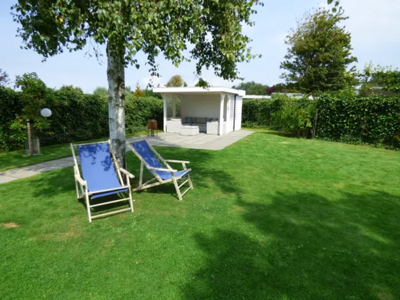Villa kakelbont grote christoffelstraat 32 cadzand tuinstoelen