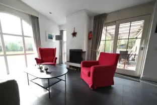 Bungalow kaapvaartstraat 5 cadzand hakuna matata woonkamer ramen