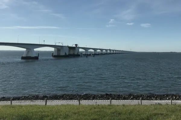 Zeelandbrug cover