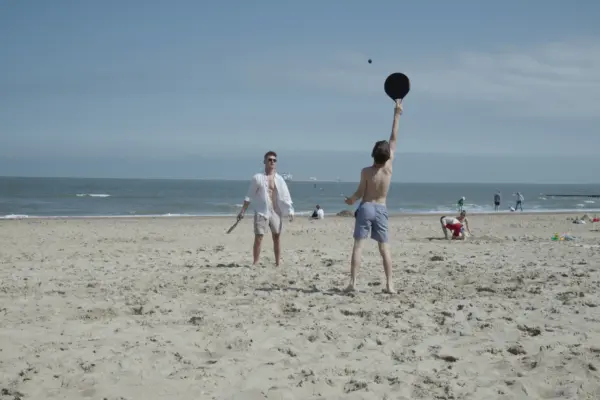 Sport beachbal strand cadzand