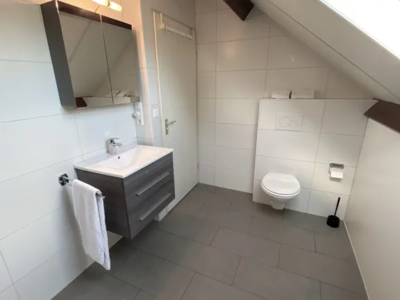 Villa mer pese schorre 28 cadzand badkamer boven toilet