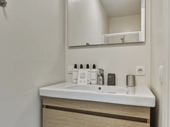 Appartement strandresidentie cadzand badkamer wastafel