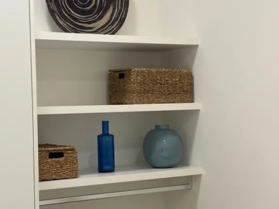 Appartement badhuis cadzand 2 E008 bardot slaapkamer 2 kast