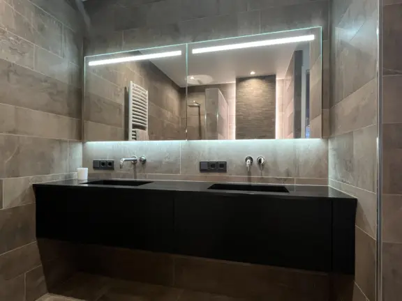 Badhuis cadzand appartement 2 F105 badkamer 2 wasmeubel