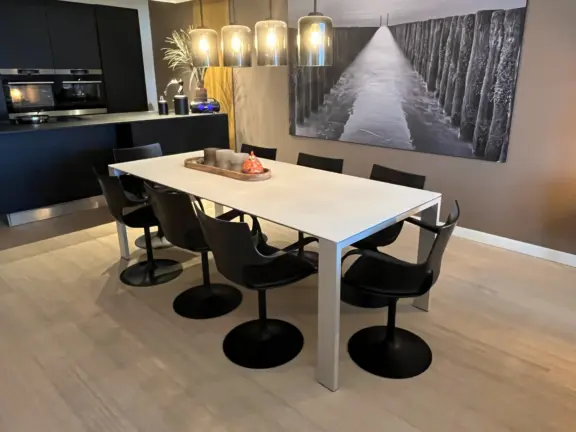 Badhuis cadzand appartement 2 F105 eettafel