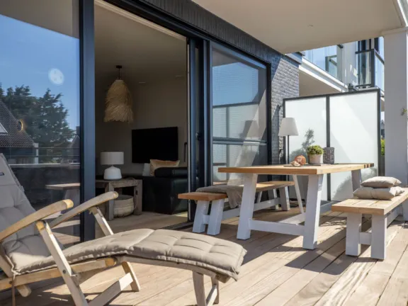 Maison la belle de branding cadzand ligstoelen