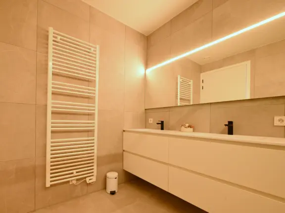 Vakantie appartement boulevard de wielingen 15 001 cadzand badkamer design radiator