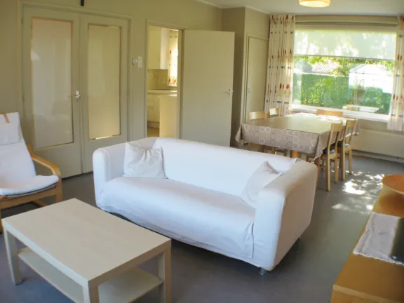 Windhorst hennequinlaan 17 cadzand bad woonkamer compleet