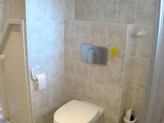 Steemare ferienhaus hennequinlaan 21b cadzand toilette badezimmer
